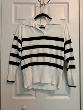 zeagoo White & Black Striped V‑Neck Collar Sweater